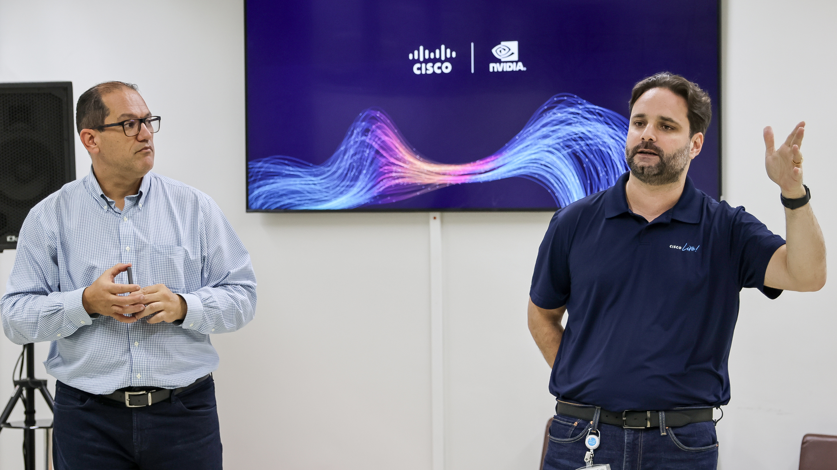 Prodest recebe workshop da Cisco sobre a era da inteligência artificial no setor público
